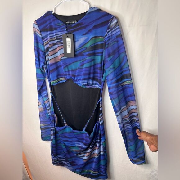 NWT PrettyLittleThing Tall BlueTextured Print Mesh CutOut Front Bodycon Dress 10 - Picture 14 of 16